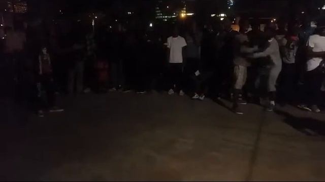 DMB: Playboy VS B.Boy Delphia смотреть онлайн