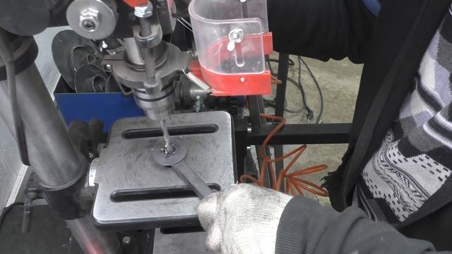 Сделай сам ! Cool idea DIY. Дополнительное освещение в гараж ! смотреть онлайн