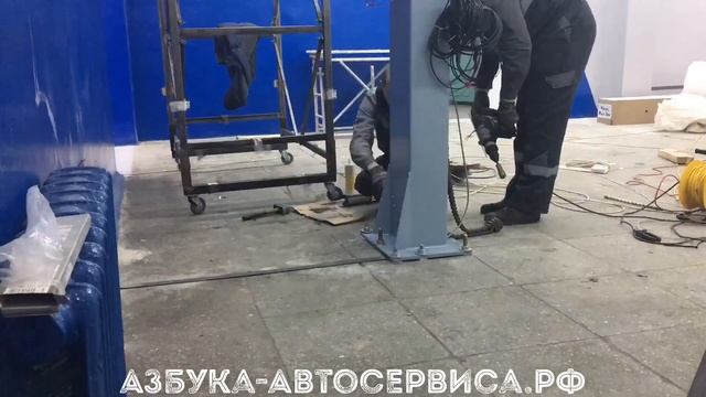 Установка подъёмника с верхней синхронизацией Red Line Primium R240 EA от Азбука Автосервиса смотреть онлайн