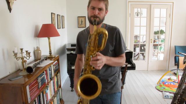 Baritonesax battle 1955 Mrk. VI vs. 1928 Conn Chu Berry смотреть онлайн