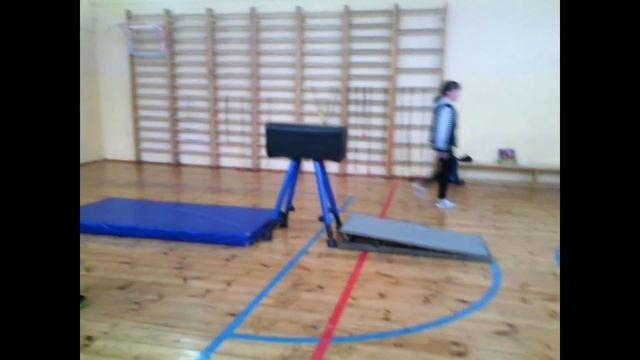 Как прыгать через козла.