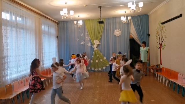 Танец "Детки - конфетки" смотреть онлайн