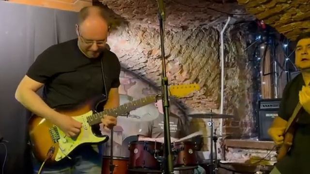 FAT SOUND BALLS-CHROMATIC TRAIN смотреть онлайн