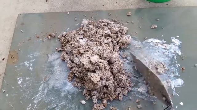 Making Lime putty into Mortar смотреть онлайн