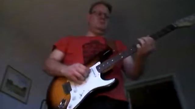 Squier Bullet Vintage pickups, Roland Micro Cube 2 watt, Behringer BEQ 700 смотреть онлайн