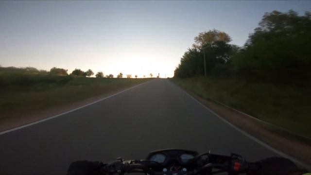 Honda cb 650f// Quickshifter//Leo vince// evening ride смотреть онлайн