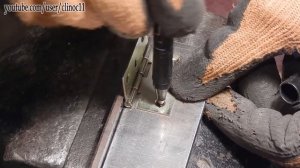 Простая приспособа для выведения спусков на клинке ножа