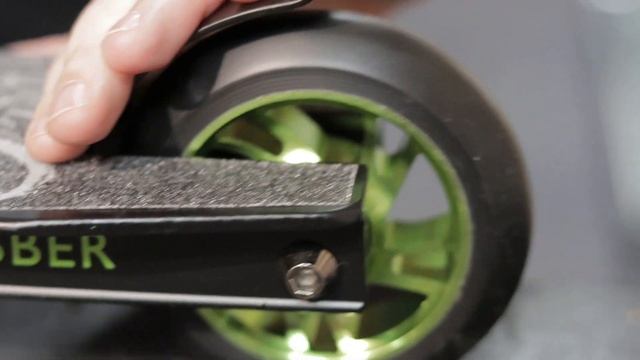 Globber GS 360 Scooter Review + GIVEAWAY- SkateHut смотреть онлайн
