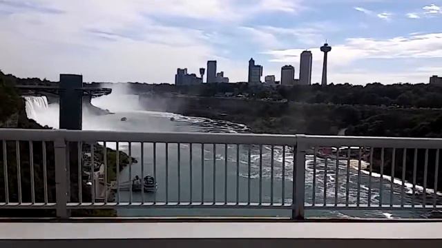 Канада-США міст границя.Вид на Ніагарський водоспад.17 липня 2016 смотреть онлайн