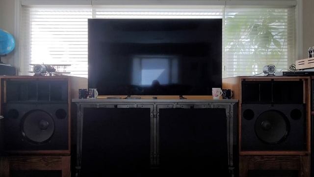 Altec Valencia 846b/CJ MV60se(KT120S)/Don Sachs Preamp(Tung Sol 6f8g)/Audio GD R28/Bluesound NODE смотреть онлайн