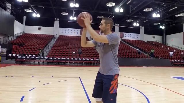 Best Shooting Hand Placement: Basketball Shooting Form смотреть онлайн