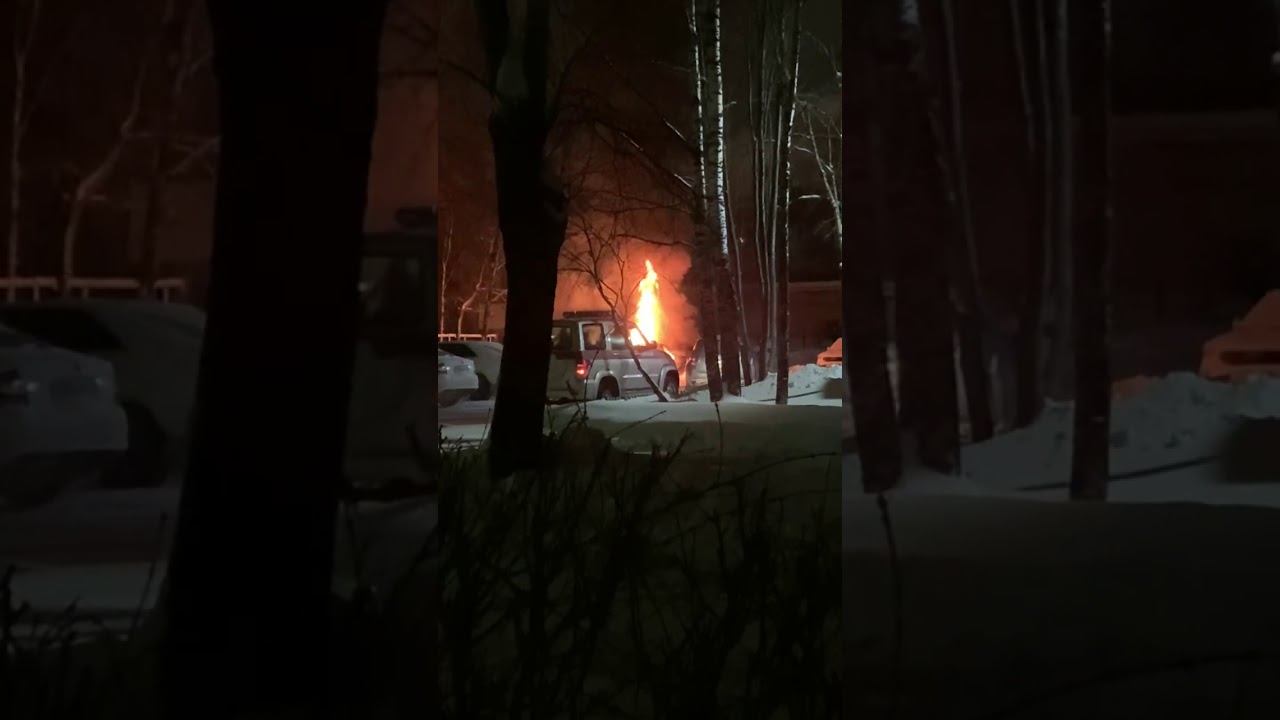 Горит Форд в Ухте смотреть онлайн