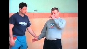 Уходы от захвата рук