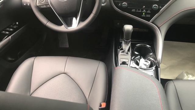 Видеопрезентация автомобиля Камри s edition белый смотреть онлайн