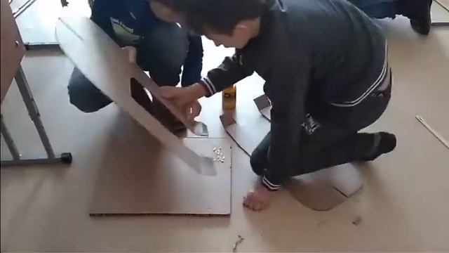 7 "А" представляет процесс украшения школы к Новому году! смотреть онлайн