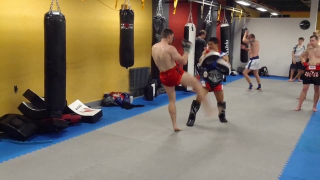 Khom Phiphitsala?? Muay Thai and Thaibox trainer in Prague, CZ?? смотреть онлайн
