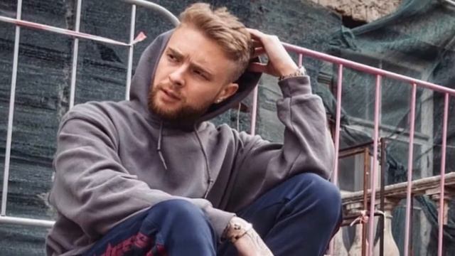 Участница шоу 'Холостяк' Ольга Ломакина была в отношениях с певцом Стасом Пьехой смотреть онлайн
