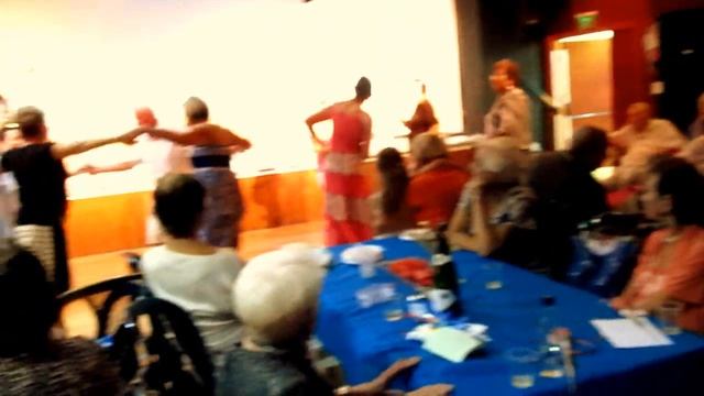 Чечако. Коваленчики на сцене а в зале - танцы! смотреть онлайн