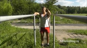 Подъем ног на брусьях. Упражнение для пресса. Тренировка на брусьях. Обучающее видео.