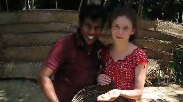 спуск в шахту и добыча драгоценных камней на Шри-Ланке смотреть онлайн