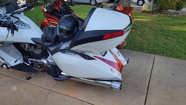 The Victory King in the Queen city "GOLDWING Addition.. смотреть онлайн