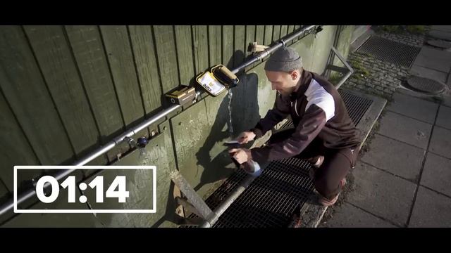 CLEAN YOUR FOOTBALL BOOTS IN 2 MINUTES | Make them last longer смотреть онлайн