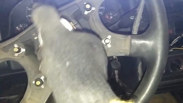 Как снять руль на Audi 80(B4) смотреть онлайн