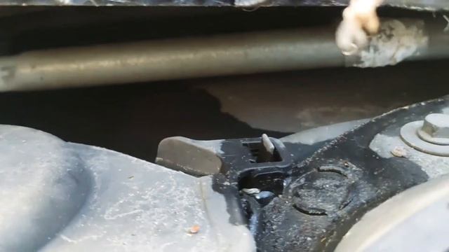 Part 1: Renault Clio RHD Wiper Not Working -  I Try To Fix With WD-40....TOTAL FAIL