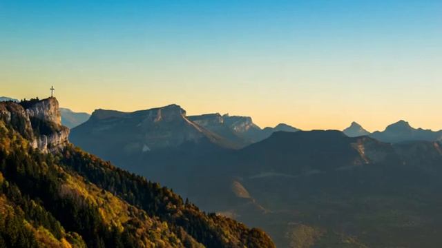 Его молитвы боится мировое зло. смотреть онлайн