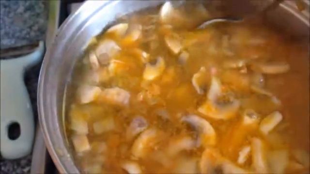 Кулинарный рецепт Нежный Сырно Рыбный суп с форелью брокколи и грибами смотреть онлайн