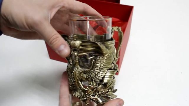 Латунный подстаканник «Герб России» со стаканом – обзор от магазина подарков «Счастливый случай» смотреть онлайн