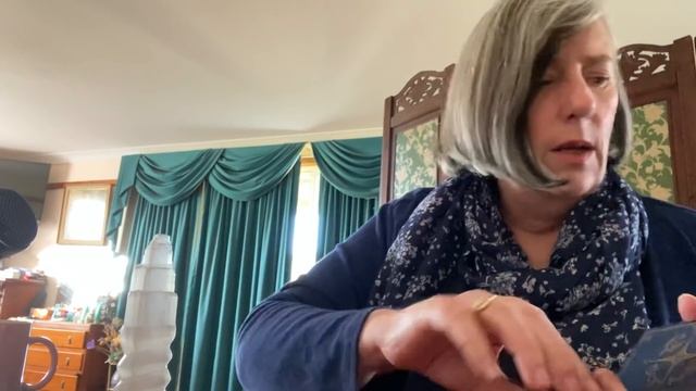TAROT READING: SDNY & a lot of empty seats смотреть онлайн