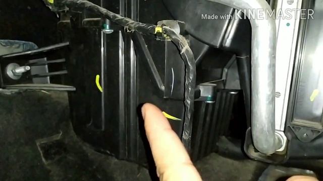 Why smoke comes out of Car AC vents while driving. смотреть онлайн