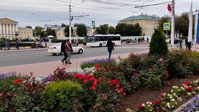 Кострома вечером. Набережная и Сусанинская площадь. Собака Бобка. Богоявленско-Анастасиин монастырь смотреть онлайн