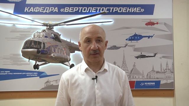 Генеральный директор городской клинической больницы №12 Рамиль Ахметов о необходимости вакцинации смотреть онлайн