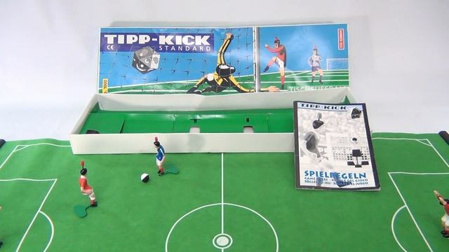 Tipp- Kick Standard Soccer Game Tabletop Toy, No. 1000 смотреть онлайн