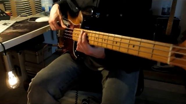 UNKLE feel more Vs SOURCE AUDIO C4 SYNTH PEDAL смотреть онлайн