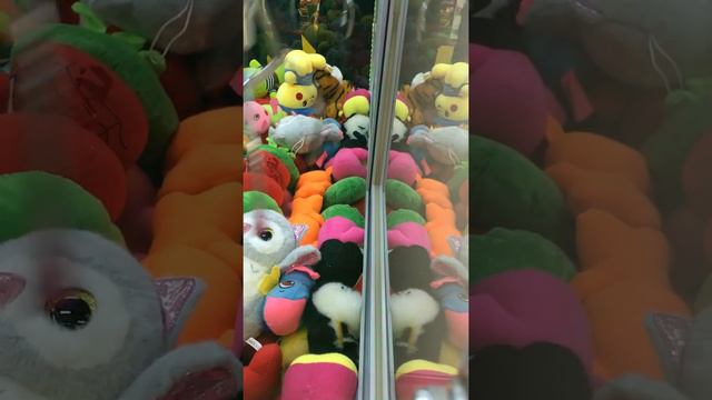 #автоматсигрушками #автомат #игрушки #неподдающаясяптичка #птица #почтиудача #щуп #близко #хватайка смотреть онлайн