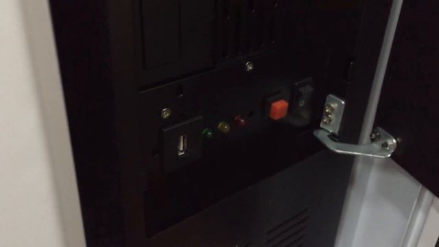 Волоконный лазерный гравер по металлу LaserFor PB V1 смотреть онлайн