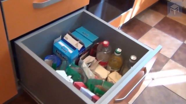 ВидеоОбзор - Оранжевая кухня с фасадами из лдсп EGGER смотреть онлайн