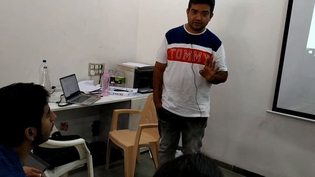 Python in hindi - class public, private, protected, abstract classes, methods, metaclasses Part - смотреть онлайн