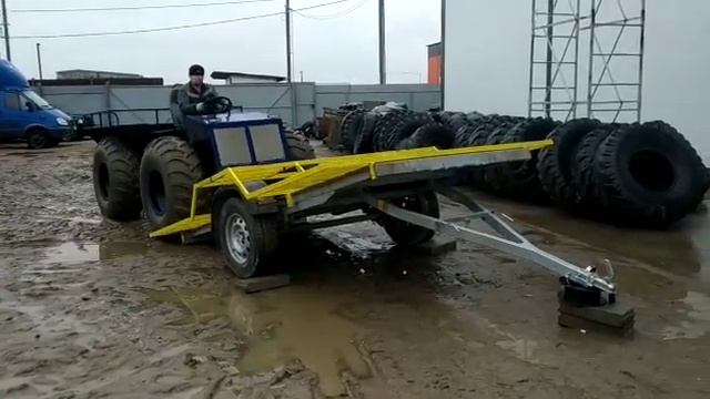 ТАЙГА 4х4 Заезжает на прицеп для вездехода смотреть онлайн