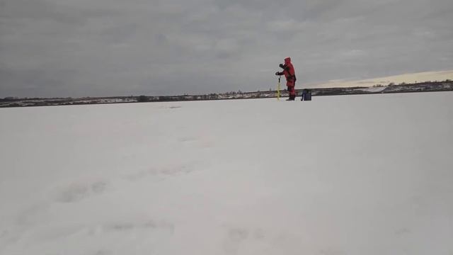 РЫБАЛКА ВЫХОДНОГО ДНЯ.., плотва перед- Новым Годом! смотреть онлайн