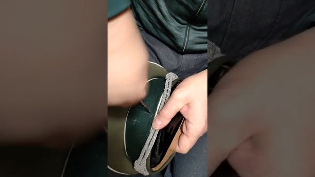 Устанавливаю знаки на немецкую фуражку (копия). смотреть онлайн