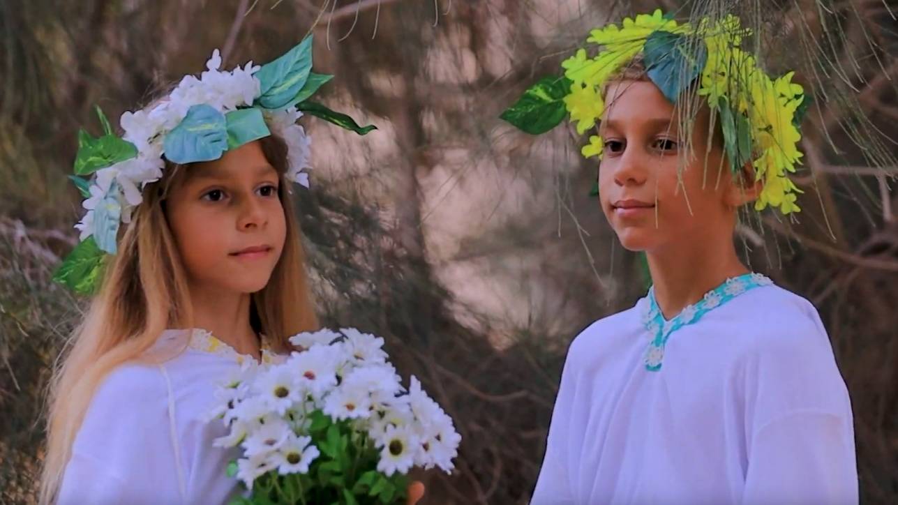 Гимн семьи! (Петр и Феврония) песня Дарите ромашки любимым!!! смотреть онлайн