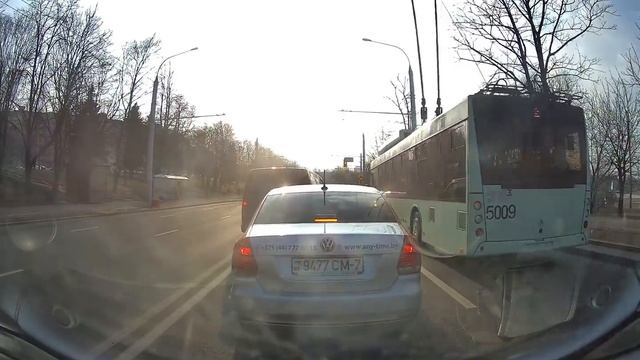 Обидчивый на бусике (5397-OP7) смотреть онлайн