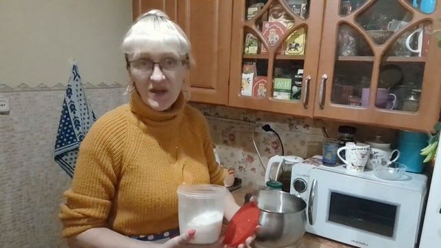 ПРОСТАЯ ЖИЗНЬ/ТОПЛЮ ПЕЧКУ/ПЕКУ РОГАЛИКИ! смотреть онлайн