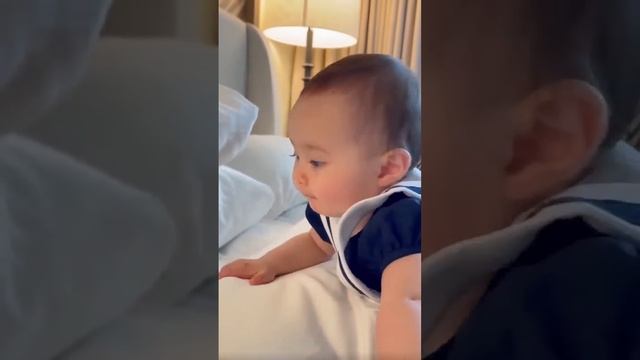 Baby say Mama. Cute baby lovely moments. смотреть онлайн