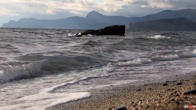 Бухта Капсель. Пляж у мыса Меганом. Октябрь 2020 смотреть онлайн