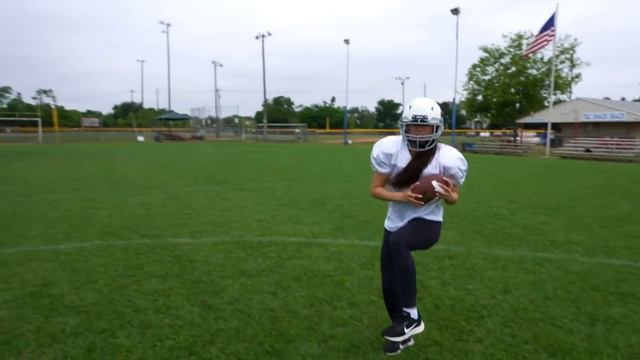 I Tried 10 Sports In 10 Days! смотреть онлайн